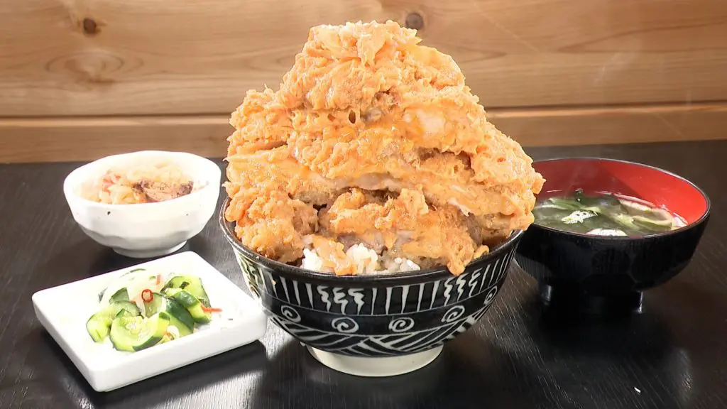茨城県桜川市の『興ちゃん亭』のかつ丼(大盛り)