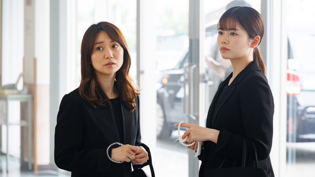 GO HOMEに出演している俳優の小芝風花と大島優子
