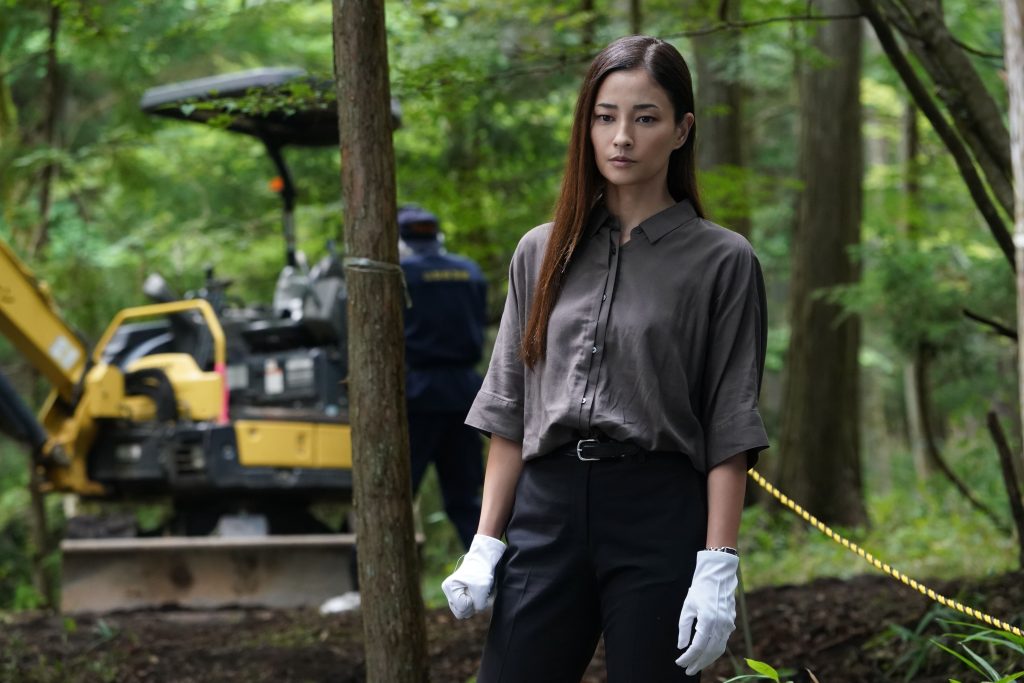 『降り積もれ孤独な死よ』の五味(黒木メイサ)
