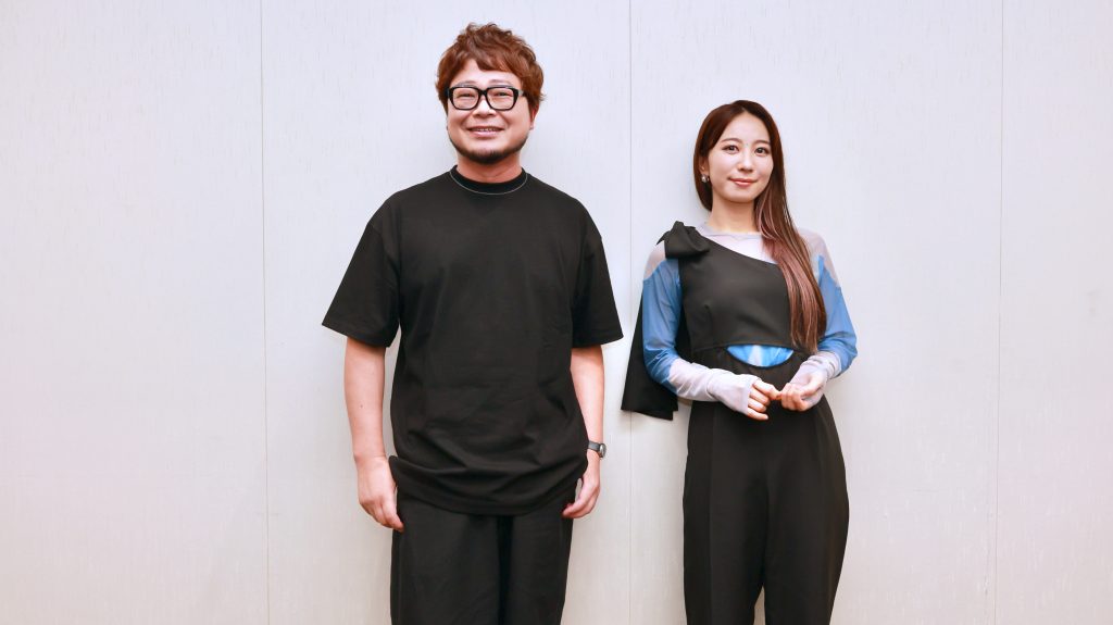 興津和幸(明役)と安済知佳(ヒナコ役)