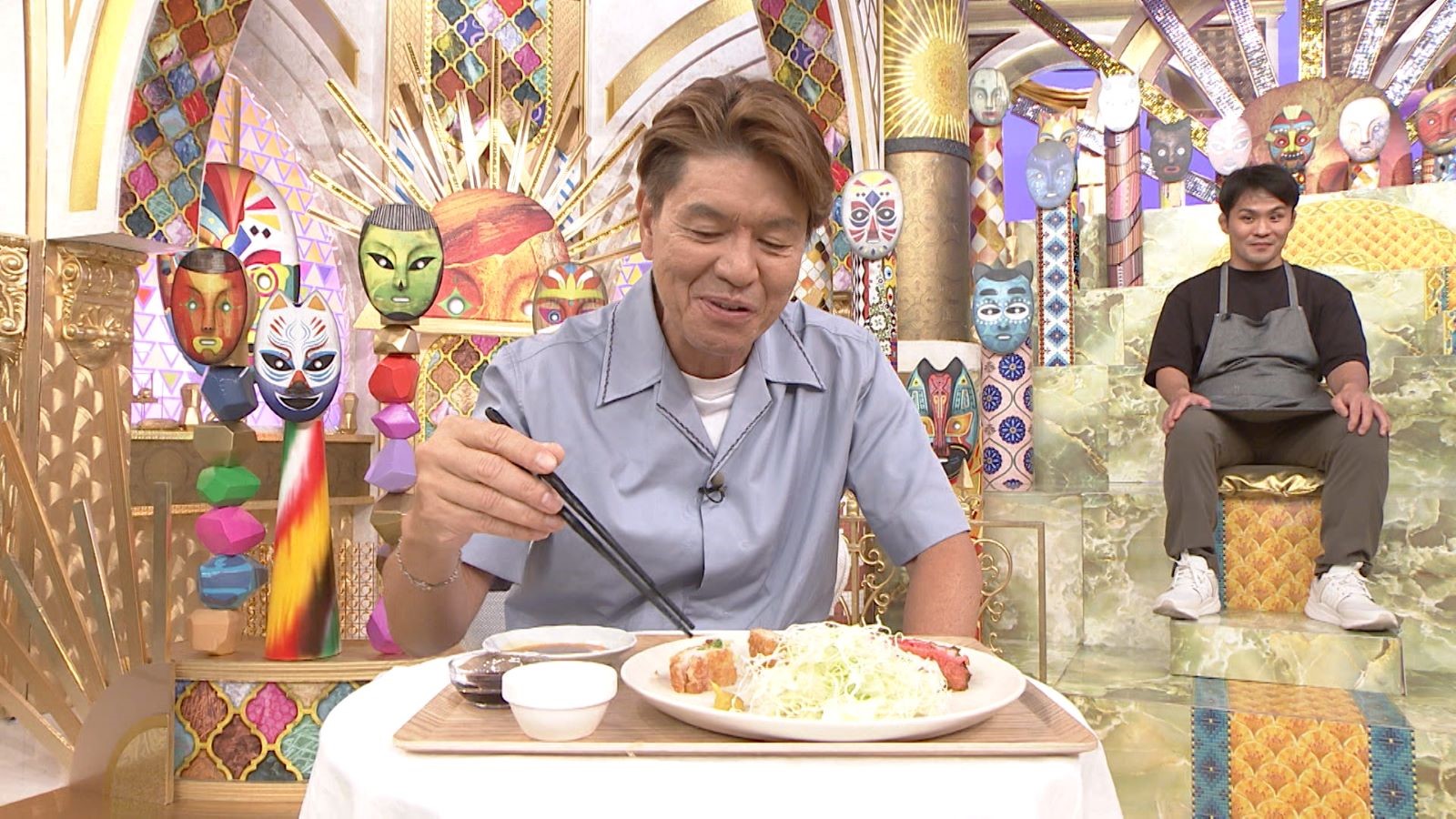 9月28日放送『オー!マイゴッド!私だけの神様、教えます』“神とんかつ”を実食するヒロミ