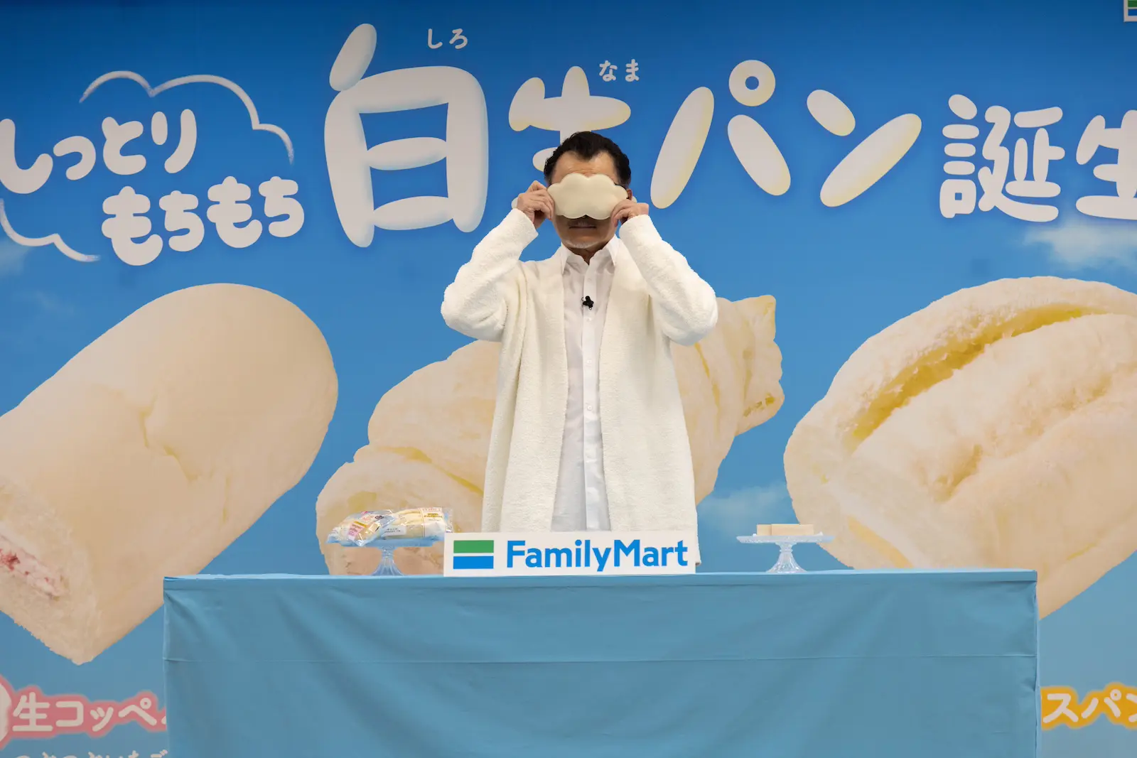 吉田鋼太郎の写真