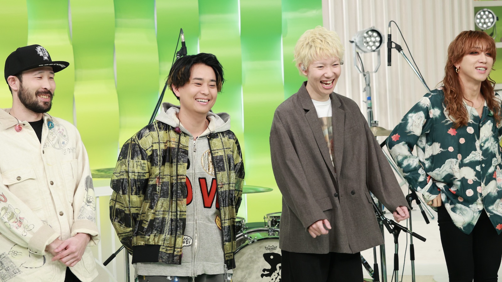 (左から)藤原"36才"広明、上杉研太、柳沢亮太、渋谷龍太