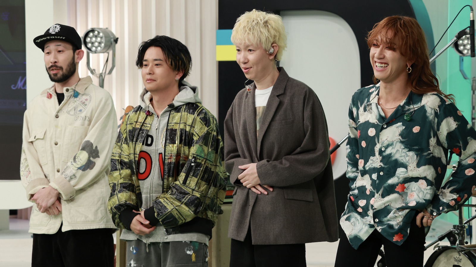 (左から)藤原"36才"広明、上杉研太、柳沢亮太、渋谷龍太
