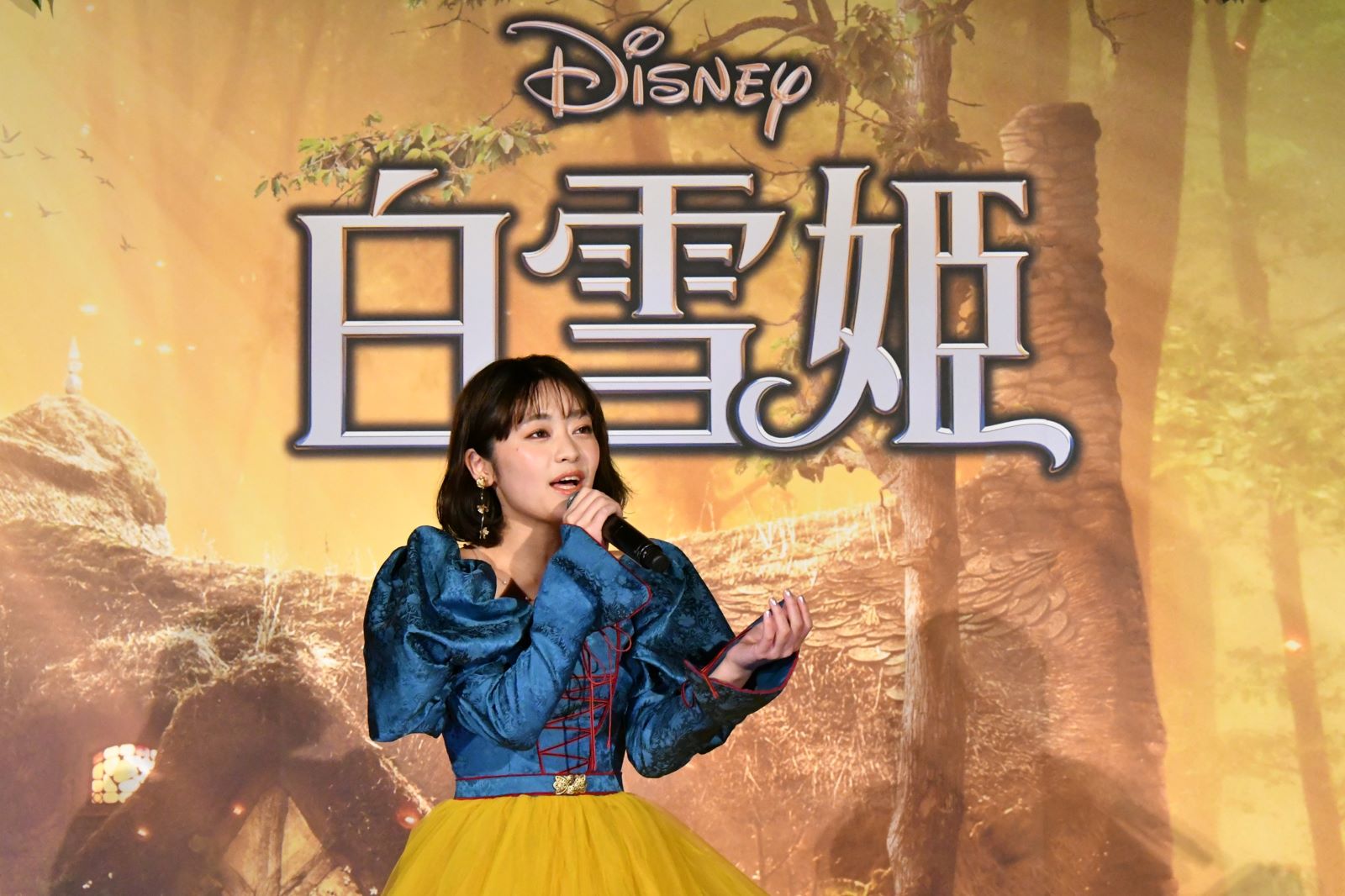 吉柳咲良の写真
