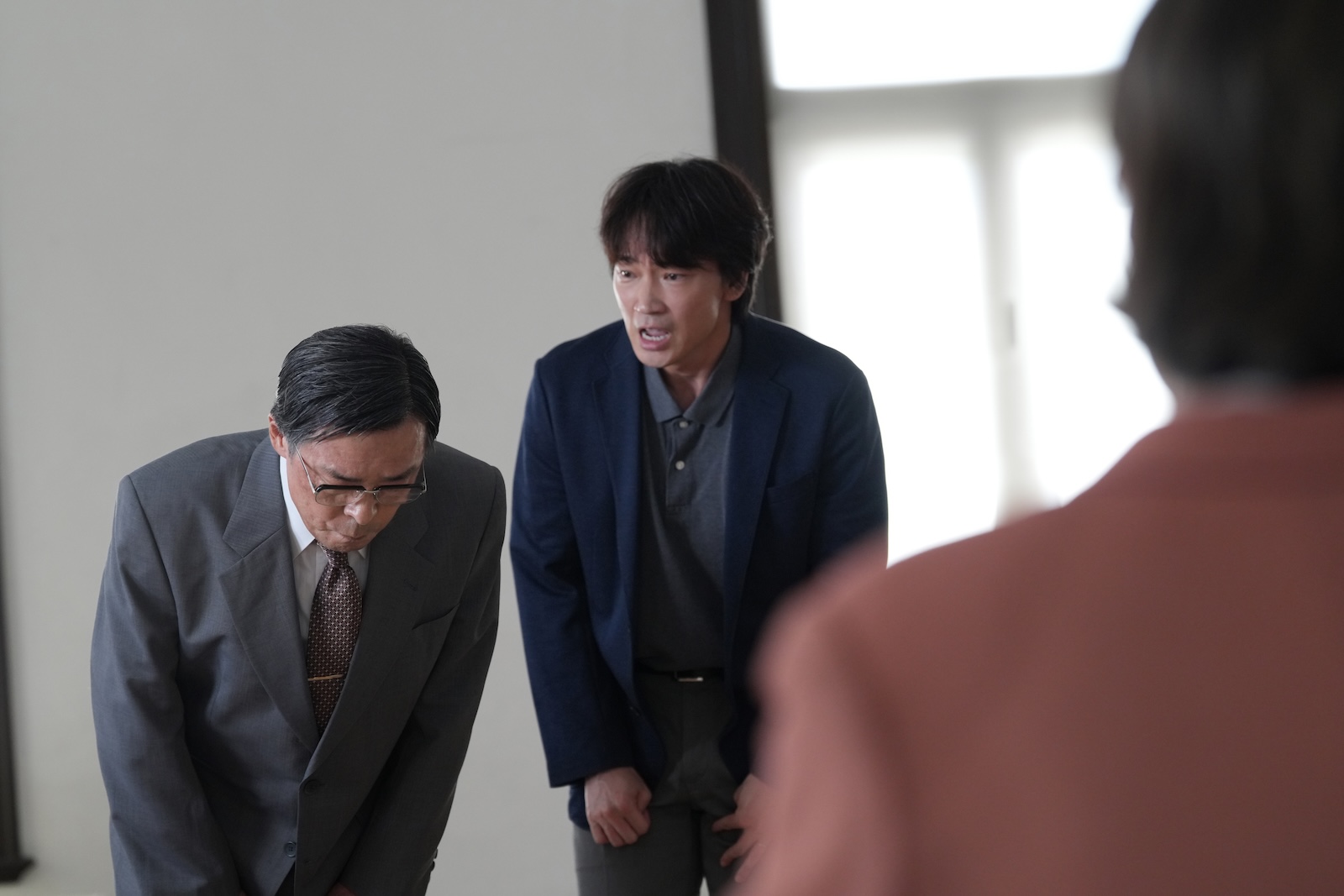 映画『でっちあげ ~殺人教師と呼ばれた男』場面写真