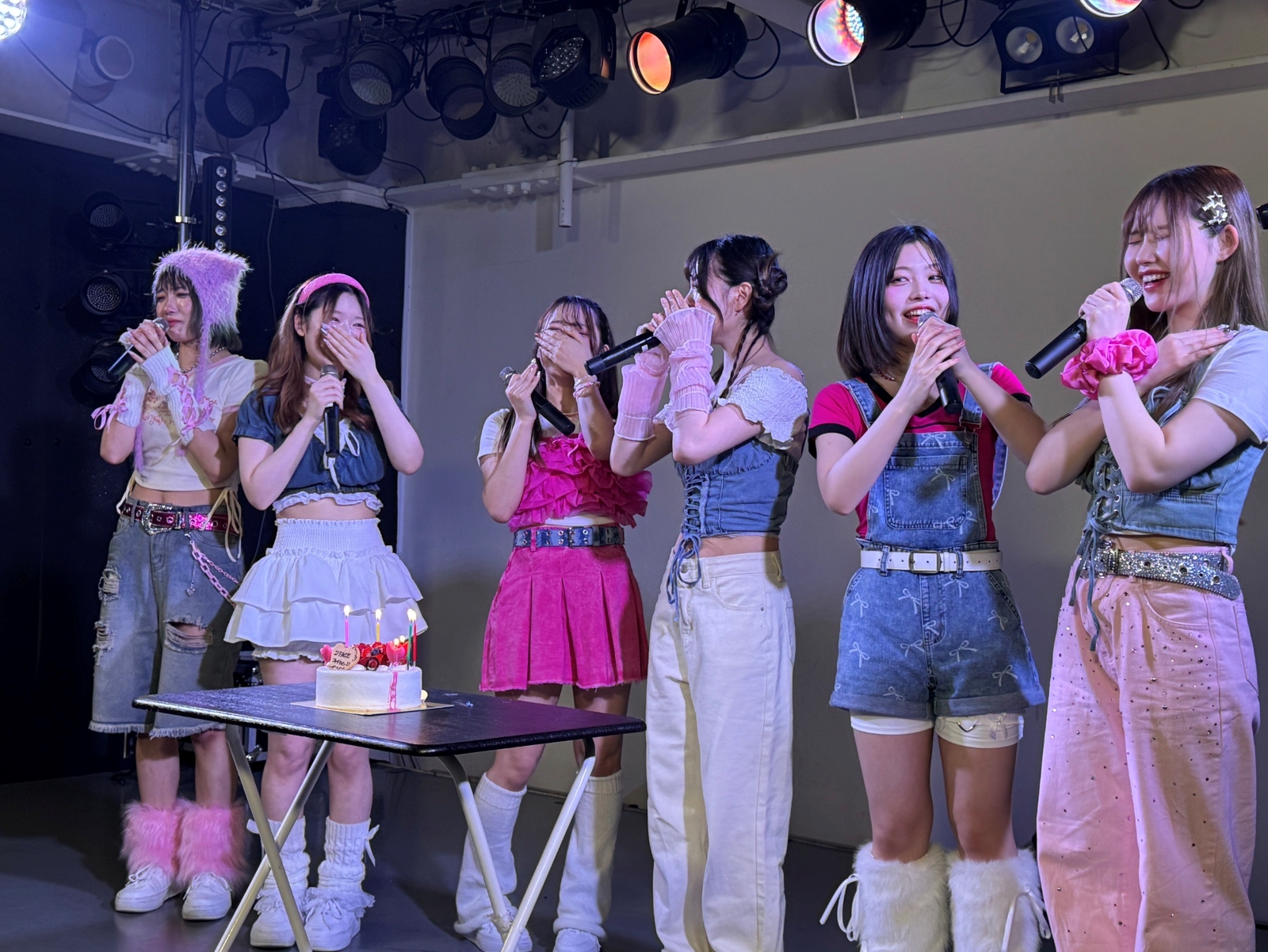2FACEのメンバー