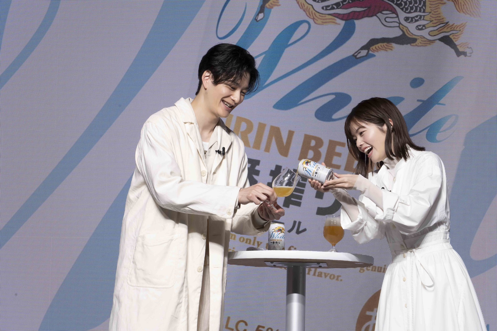 岡田将生と小芝風花の写真