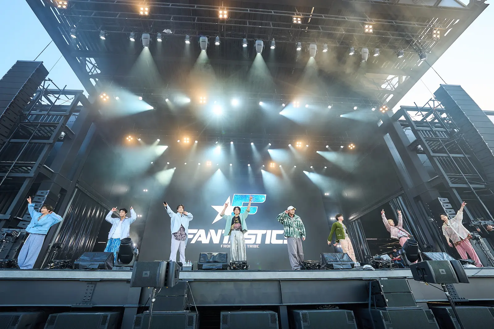 『EXPO 2025 LDH DAY SPECIAL “Jr.EXILE LIVE"』に出演したFANTASTICS