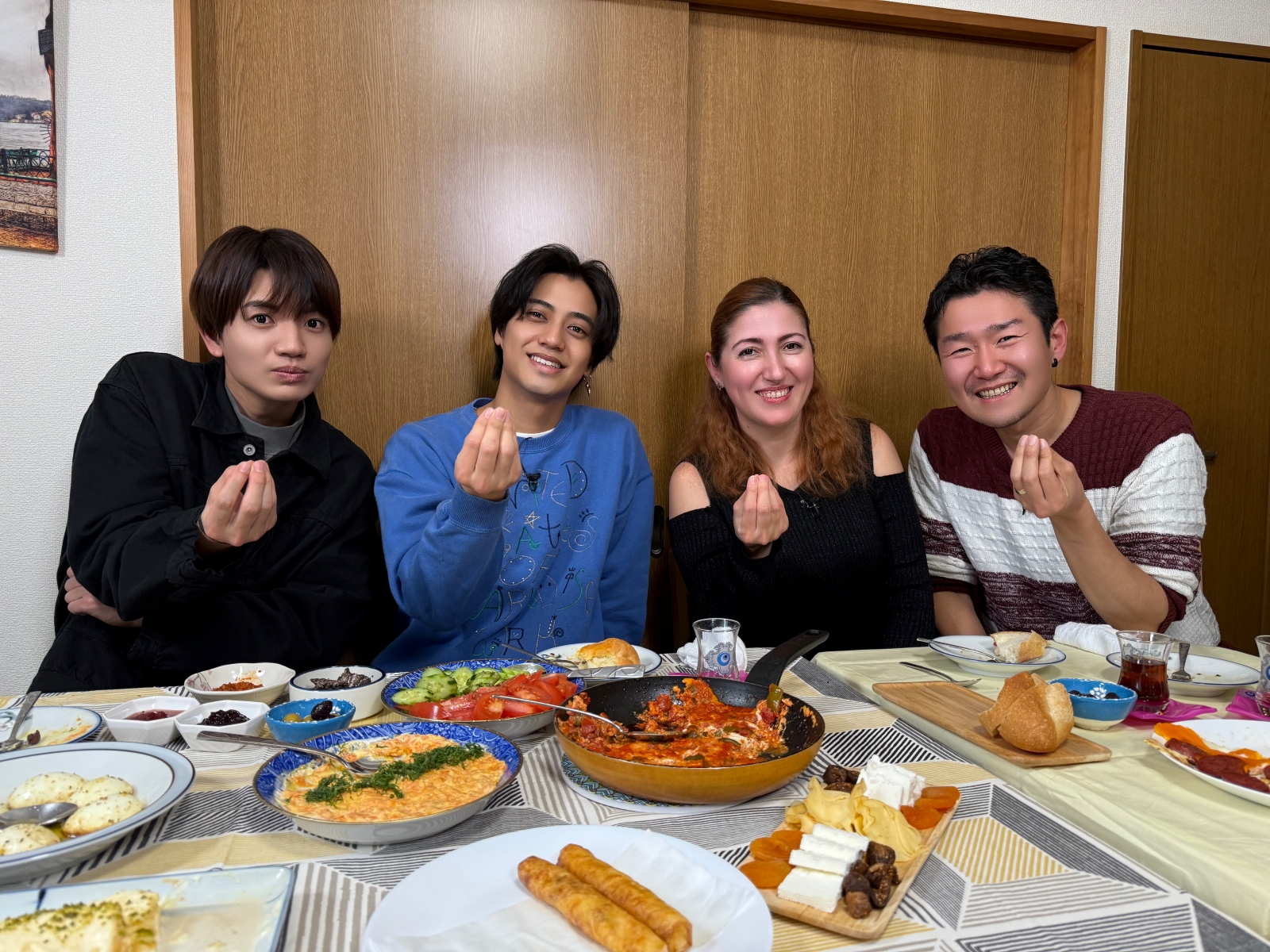 King & Princeの髙橋海人、SixTONESの髙地優吾の写真