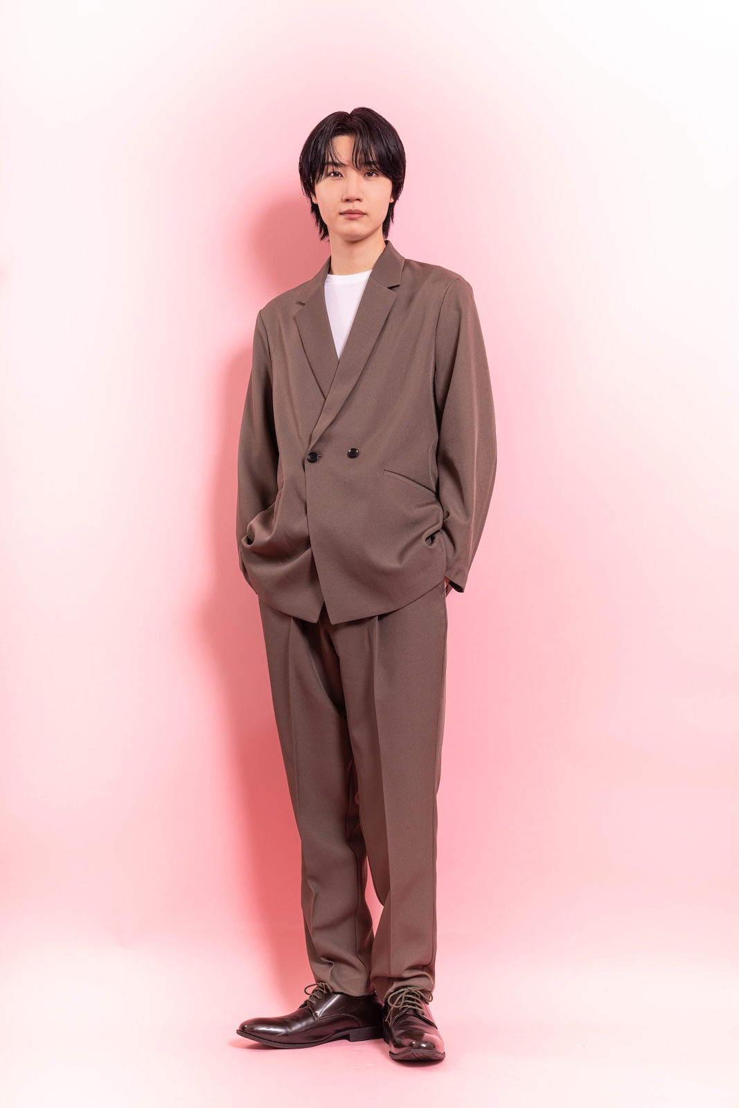 『海老だって鯛を釣りたい』に出演する桜田通